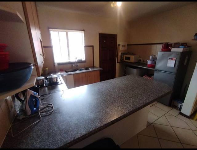 3 BEDROOM APARTMENT FOR SALE IN KARENPARK